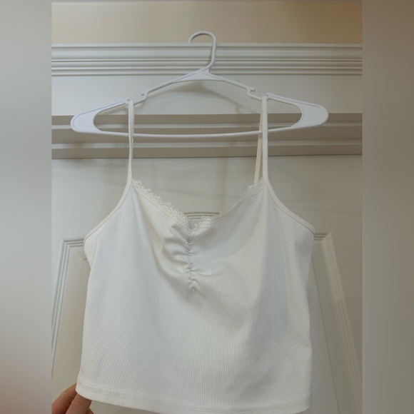 2 Black and White Camisoles - Picture 5 of 8